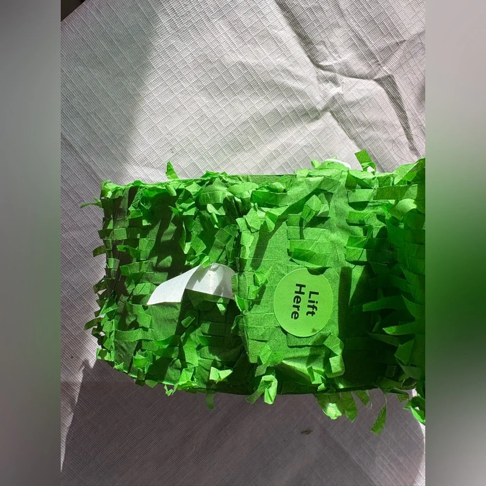 Mini Green Dinosaur Piñata – Party Decoration – New with Tag